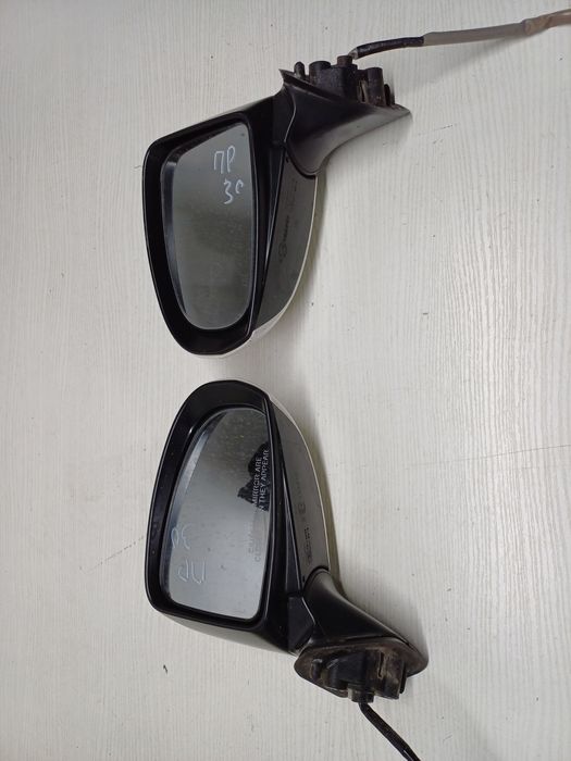 Зеркало Toyota Prius 30 левое правое