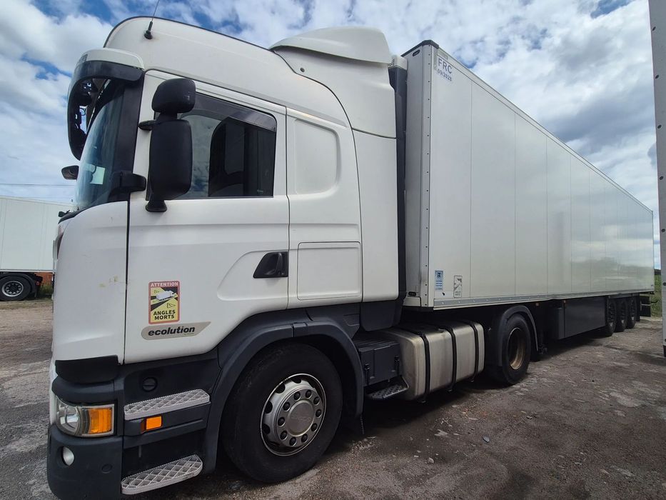 Scania R450  Ciagnik siodłowy Scania R 450 2017, Naczepa Schmitz Chłodnia 2016