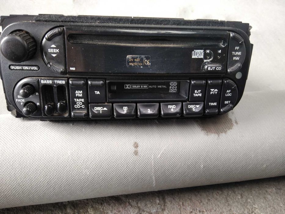 radio oryginalne Voyager 04r