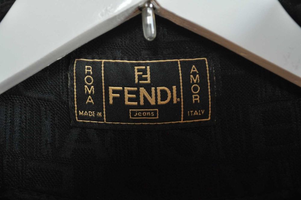 FENDI czarna poliamidowa kurtka damska M (38)