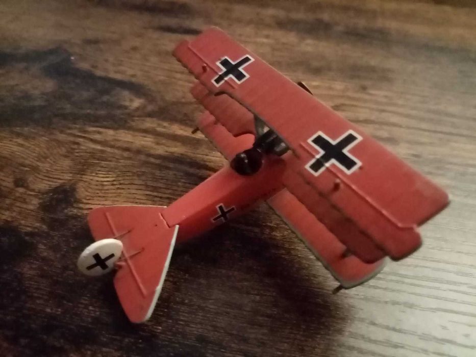 Czerwony Baron - samolot miniatura.