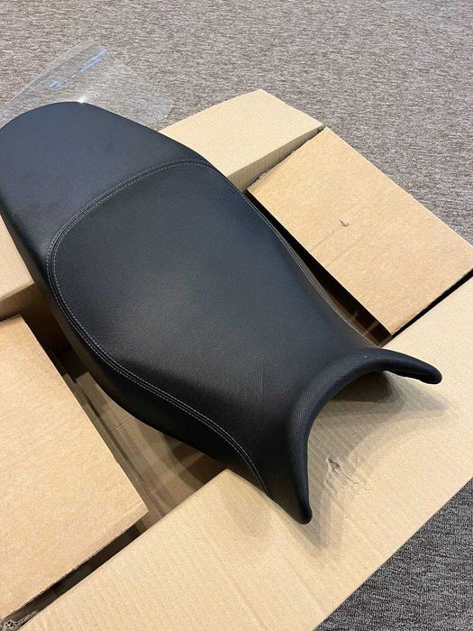 Оригінальне сидіння Yamaha Tracer 7 (OEM) B4T-F4730-00