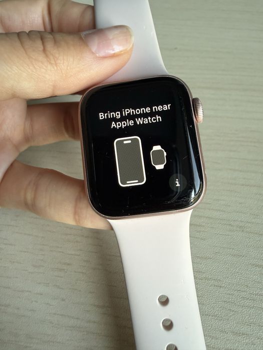 Apple watch SE rose gold smartwatch zegarek