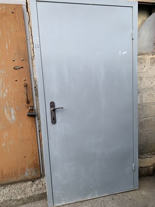 Двері броньовані