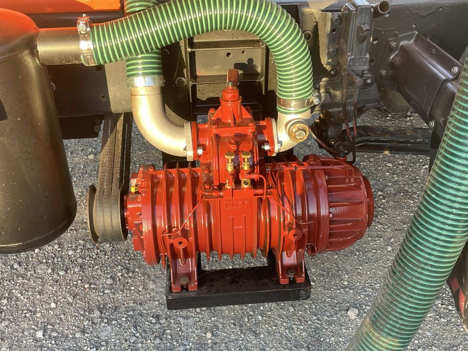 Асенізатор Mercedes-Benz