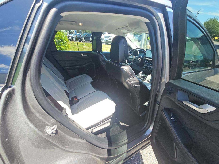 2025 Ford Escape Hybrid Platinum