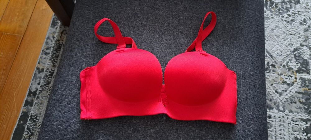 Biustonosz nowy czerwony push up 34 / 75 A B gąbka gąbeczka