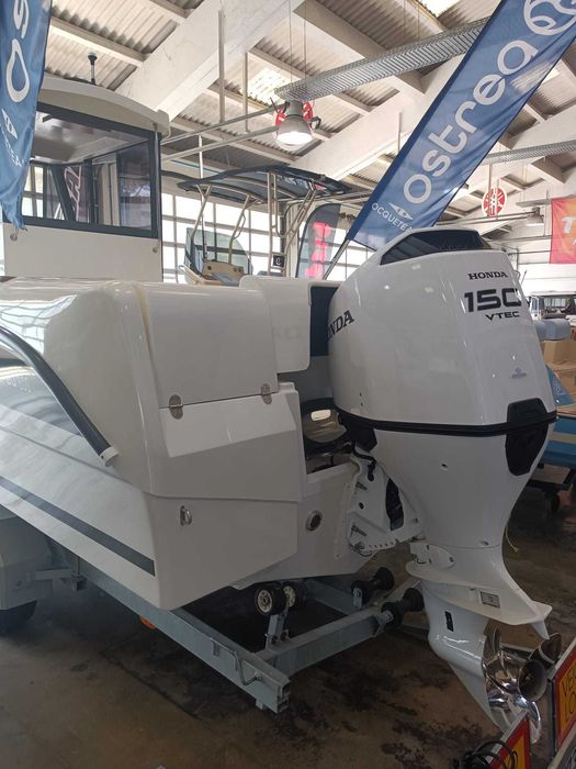 OCQUETEAU OSTREA 600 PILOTHOUSE