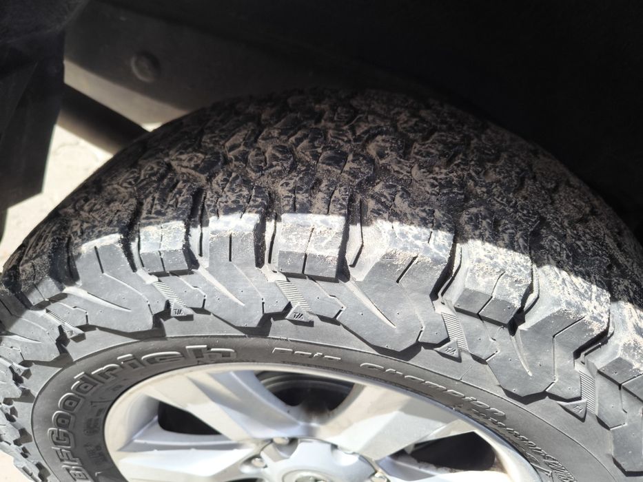 Продам 275 65 17 BF Goodrich All terrain KO2 диски 6х139.7 Prado