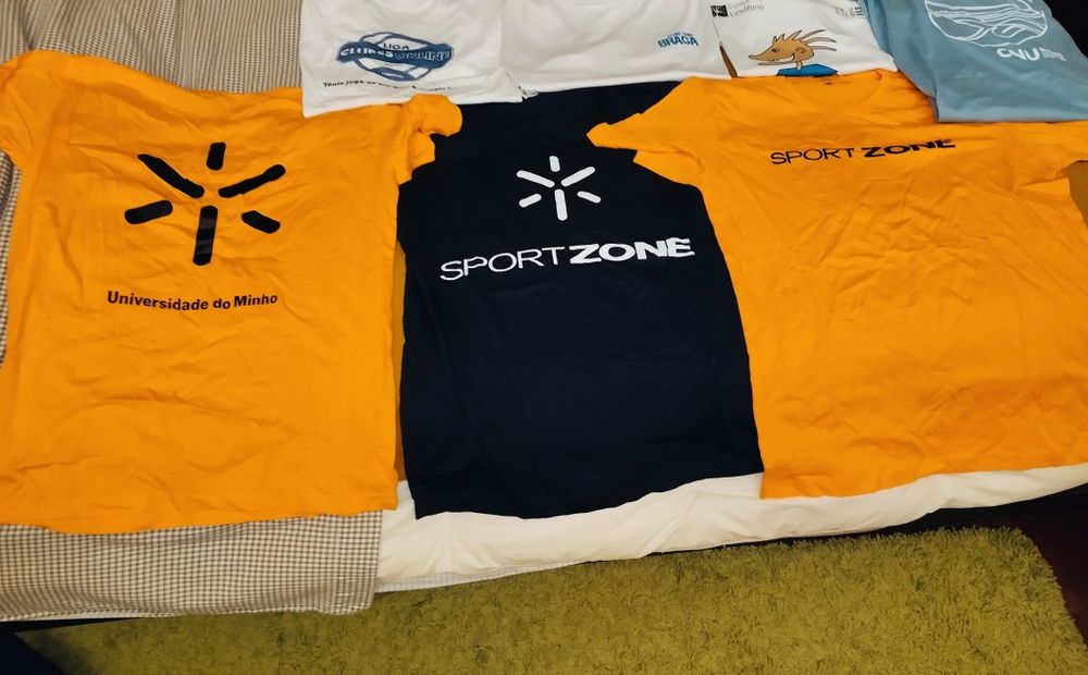 31 t-shirts de vários tamanhos nunca usadas (ler anúncio)