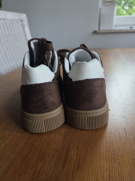 Nowe sneakersy 36