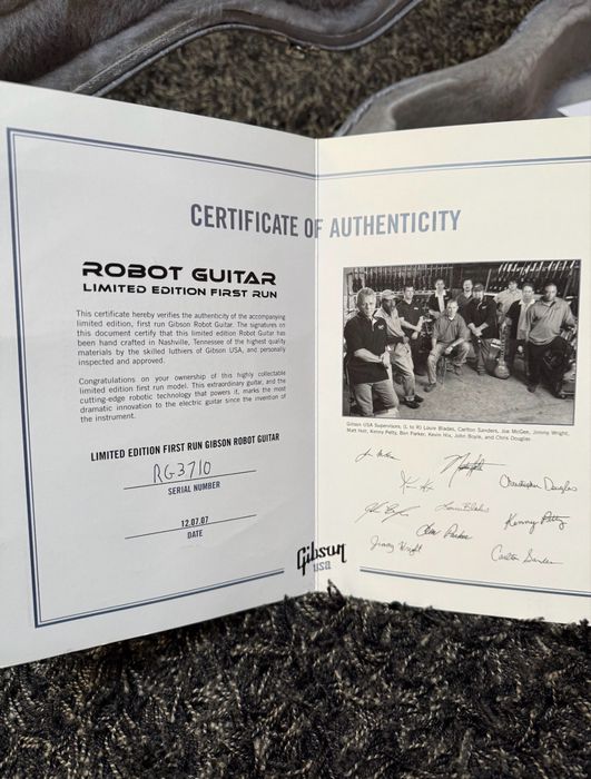 Gibson Les Paul Robot Guitar first edition