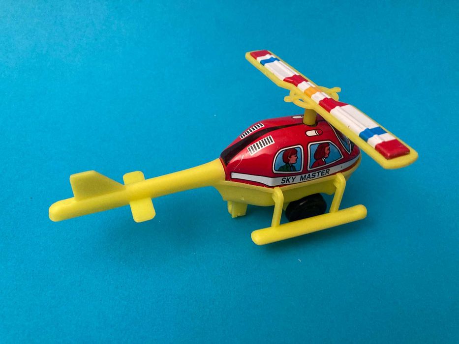 Helicópteros em Chapa da marca Payva Espanha Anos 80 Amarelos