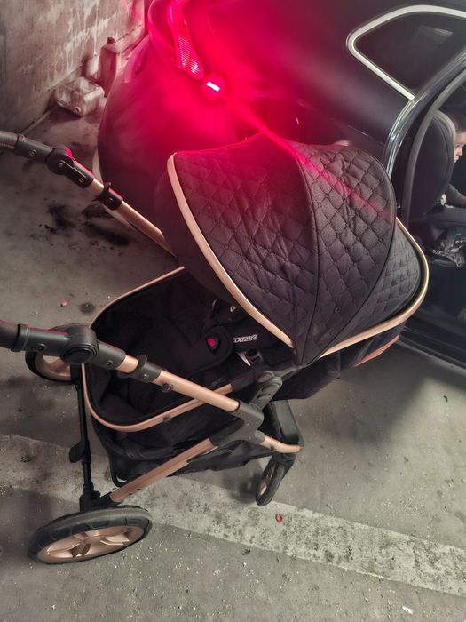 Carrinho de bebe como novo