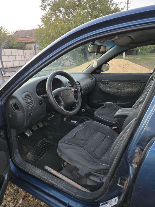 Daewoo Nubira, 1998 год