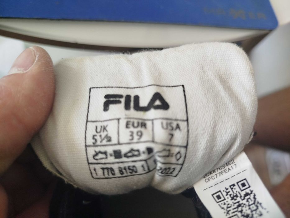 Buty FILA rozm. 39