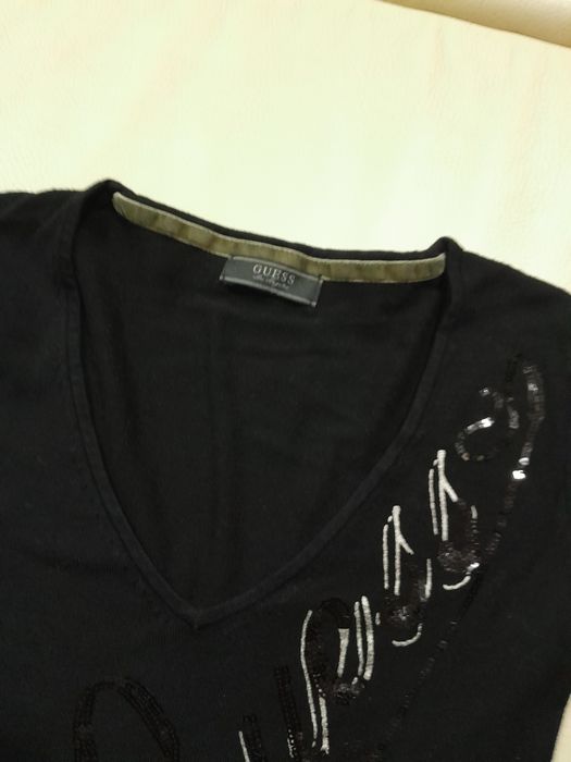 Camisola  Guess em bico