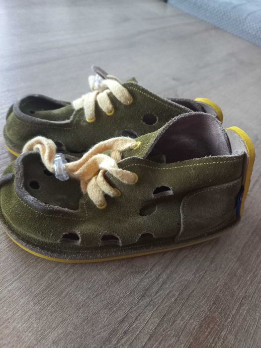 GUCIO zielone sznurowane buty dziecięce r. 28