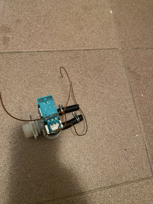 Elektrozawor do pralki Bosch