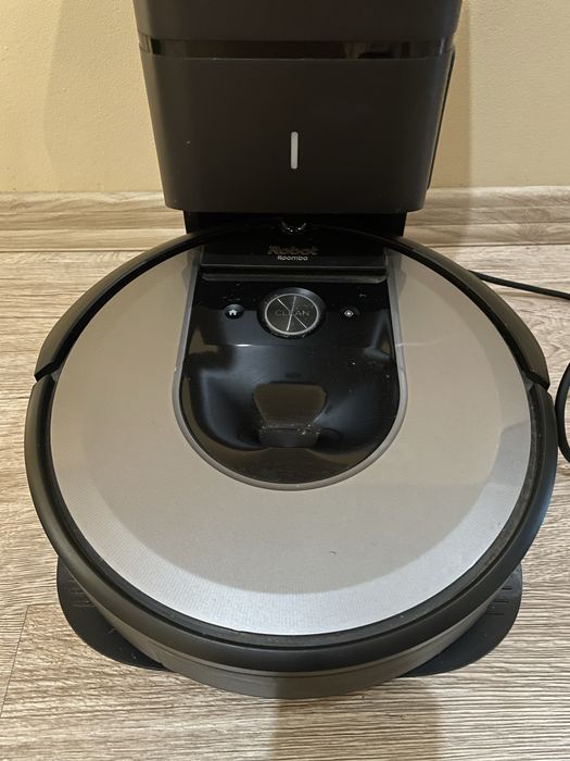 iRobot roomba i7+ ze stacją ładująco/opróżniającą