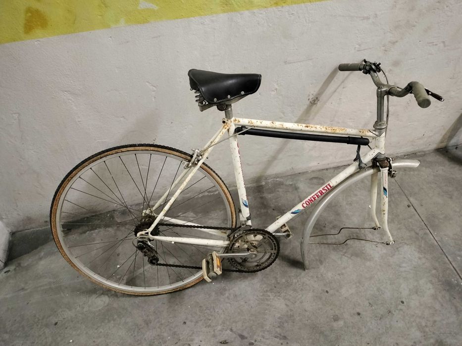 Bicicleta antiga confersil para restaurar ..