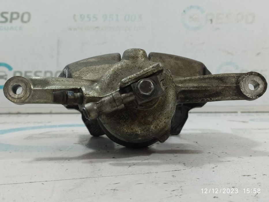 Calíper De Freio Dianteiro Esquerdo Audi Q3 F3B
