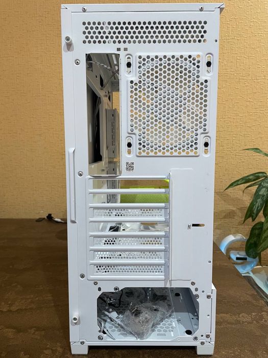 Корпус для пк Gamemax Vista AW White