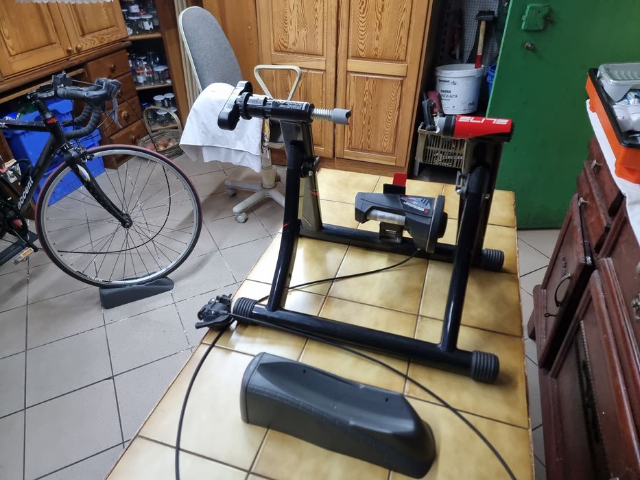 Trenażer rowerowy ELITE VOLARE mag