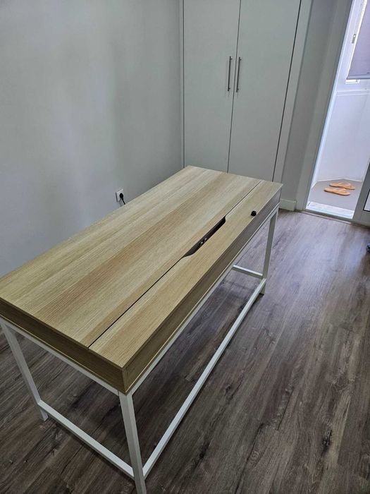 Secretária Alex 132x58 com Acessórios