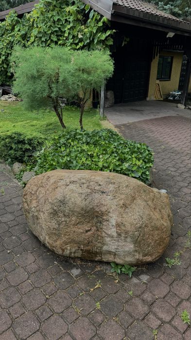 Oddam kamień, waga ponad tona
