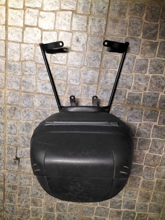 Top case SH 29 usado e em bom estado