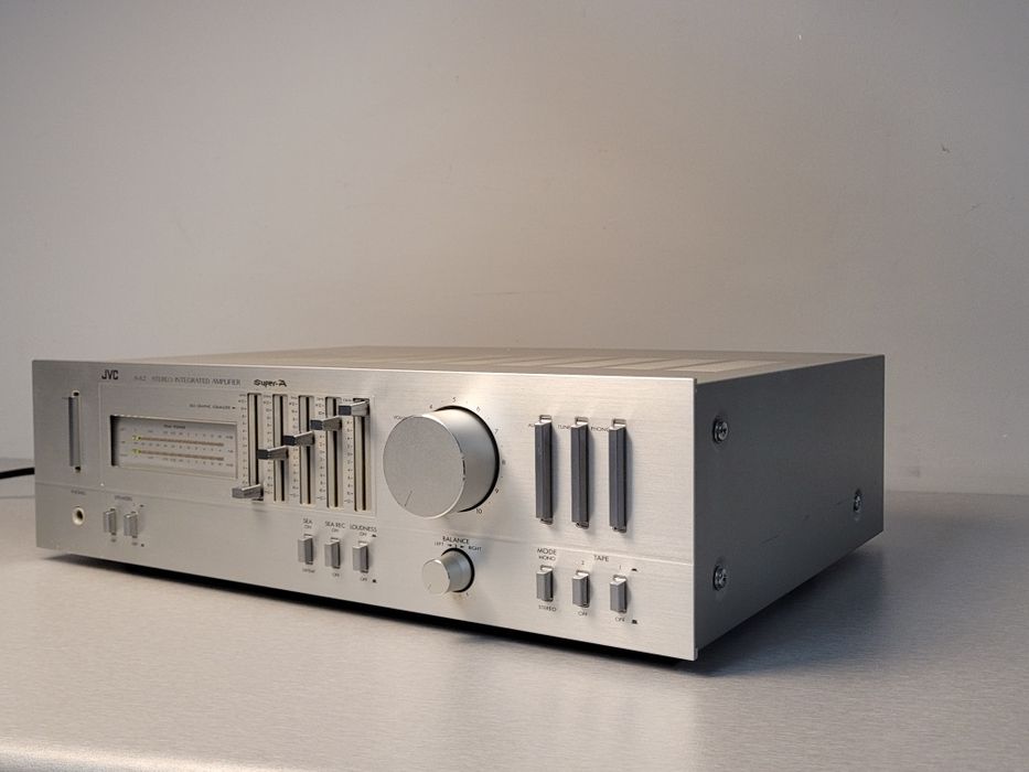 JVC A-X2 – wzmacniacz stereo Super-A z korektorem, Srebrny, Equalizer