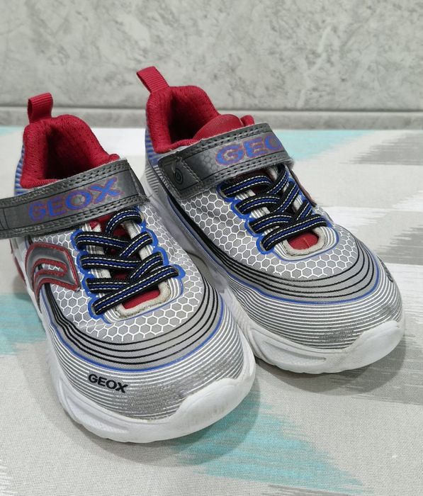 Кросівки хлопчику