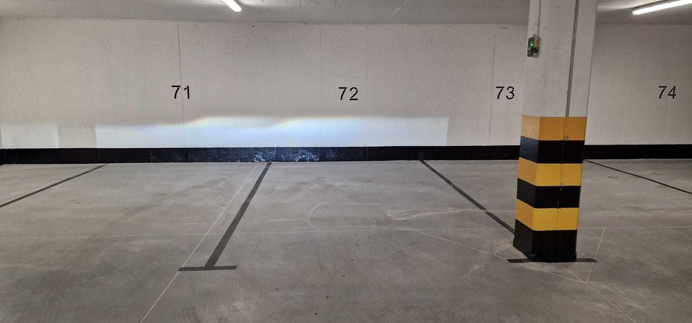 Miejsce parkingowe, ul. Kraszewskiego 45A - szerokie
