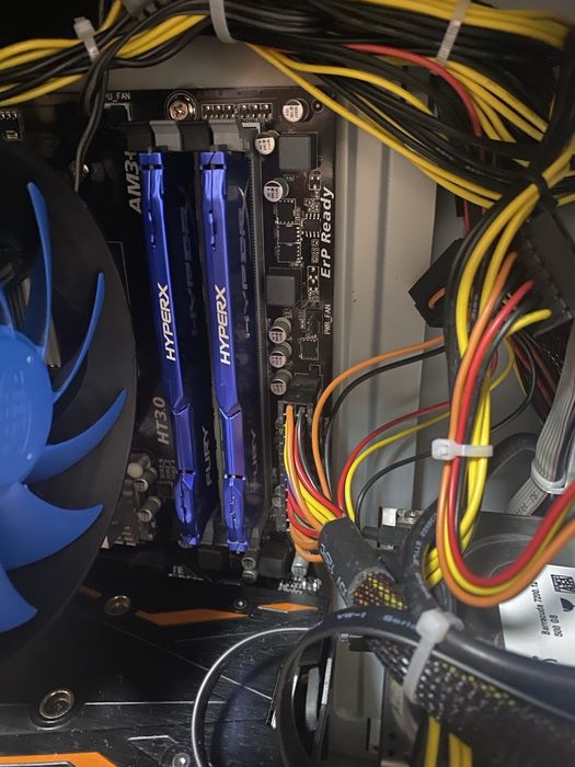 Ігровий комп'ютер, практично новий