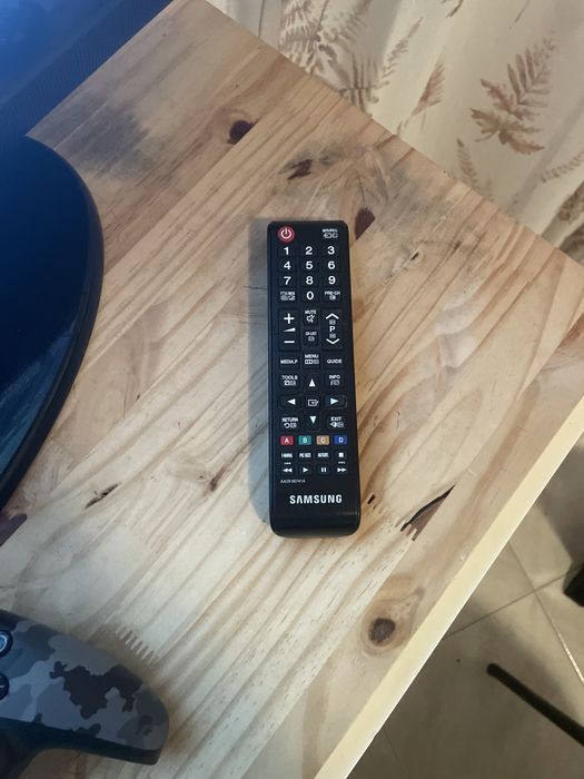 Vendo TV Samsung em excelente estado