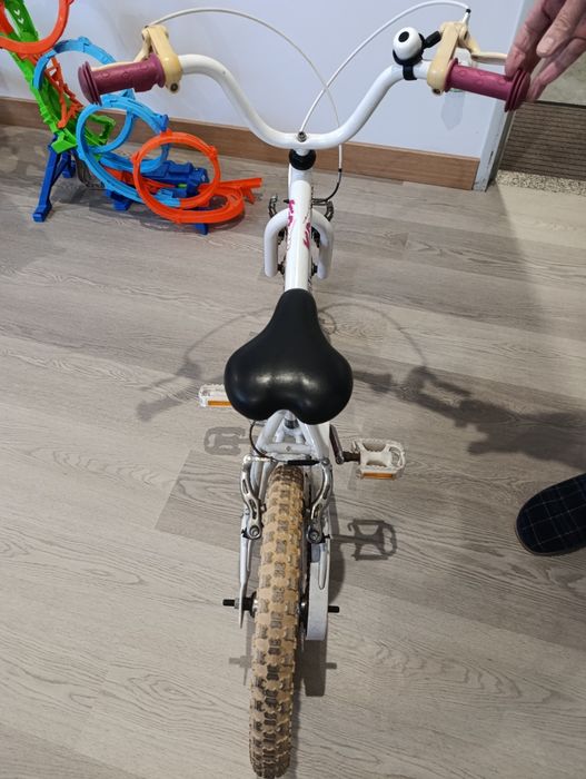 Bicicleta de menina