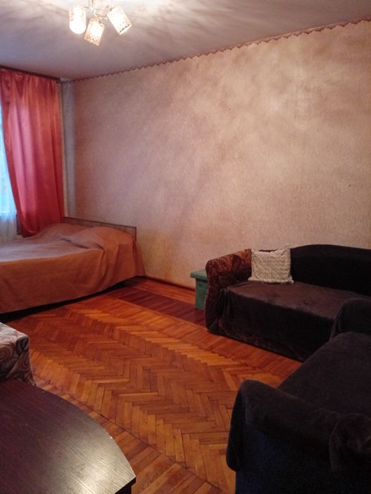 Здаю КІМНАТИ в квартирі