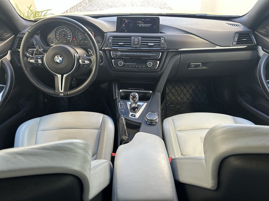BMW M4 Auto