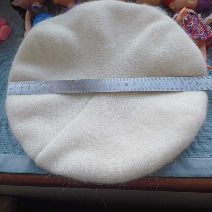 Зимовий берет, ніжна ангора