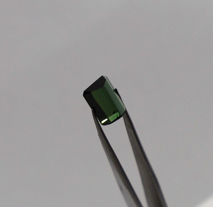 Turmalina Verde Natural, Lapidada [Envio Incluído no preço]