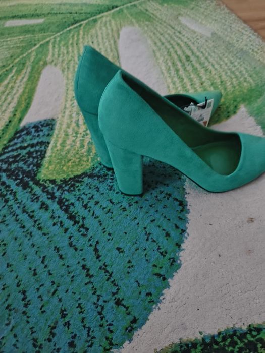 Nowe buty Mohito r.41 zielone