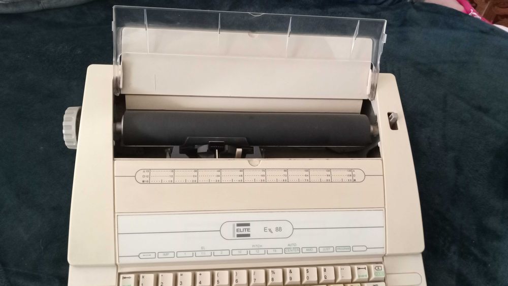 Maquina Escrever Elite EX88
