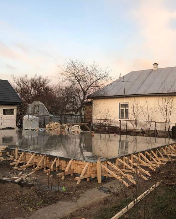 Фундамент кладка газоблока покрівля