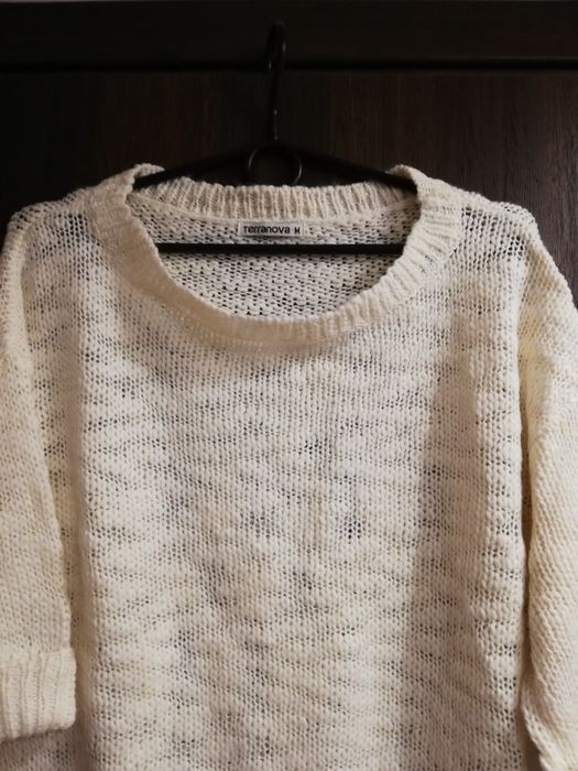 Sweterek kremowy rozm. M