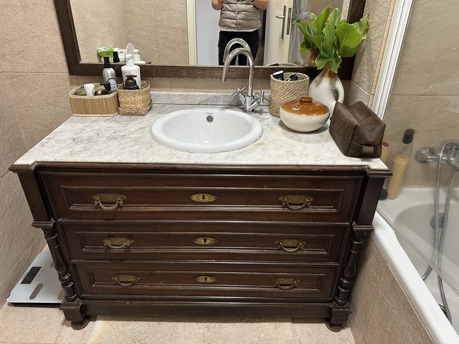 Moveis de casa de banho e misturadoras