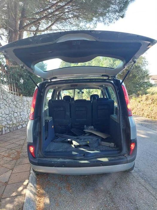 Para peças Renault Espace IV 2.2DCi ano 2004