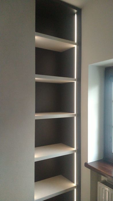 Zestaw mebli garderoba jak nowa