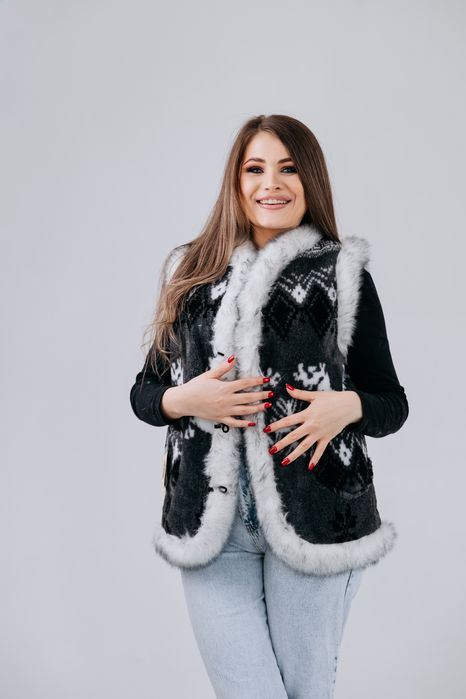 Кожух,безрукавка з овечої шерсті