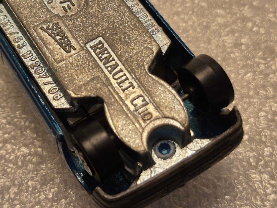 -- > Model Majorette Supers - Renault Clio ! ! !